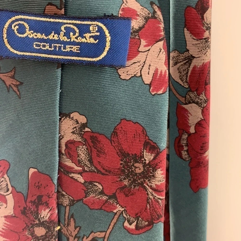 2 Oscar de la Renta ties
